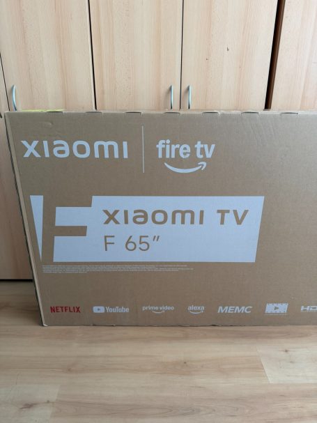 65 Zoll Fernseher vor der Montage Neuer 65 Zoll Fernseher vor der fachgerechten TV-Montage und Wandmontage durch Service Naber in Amberg.