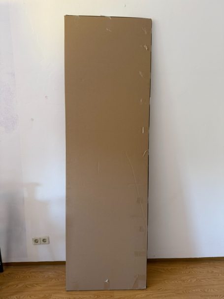 Vor dem Auspacken Aufbau eines Schranks durch Service Naber in Amberg